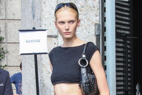 Quem é Alex Consani? A primeira modelo transgênero a desfilar pela Victoria’s Secret