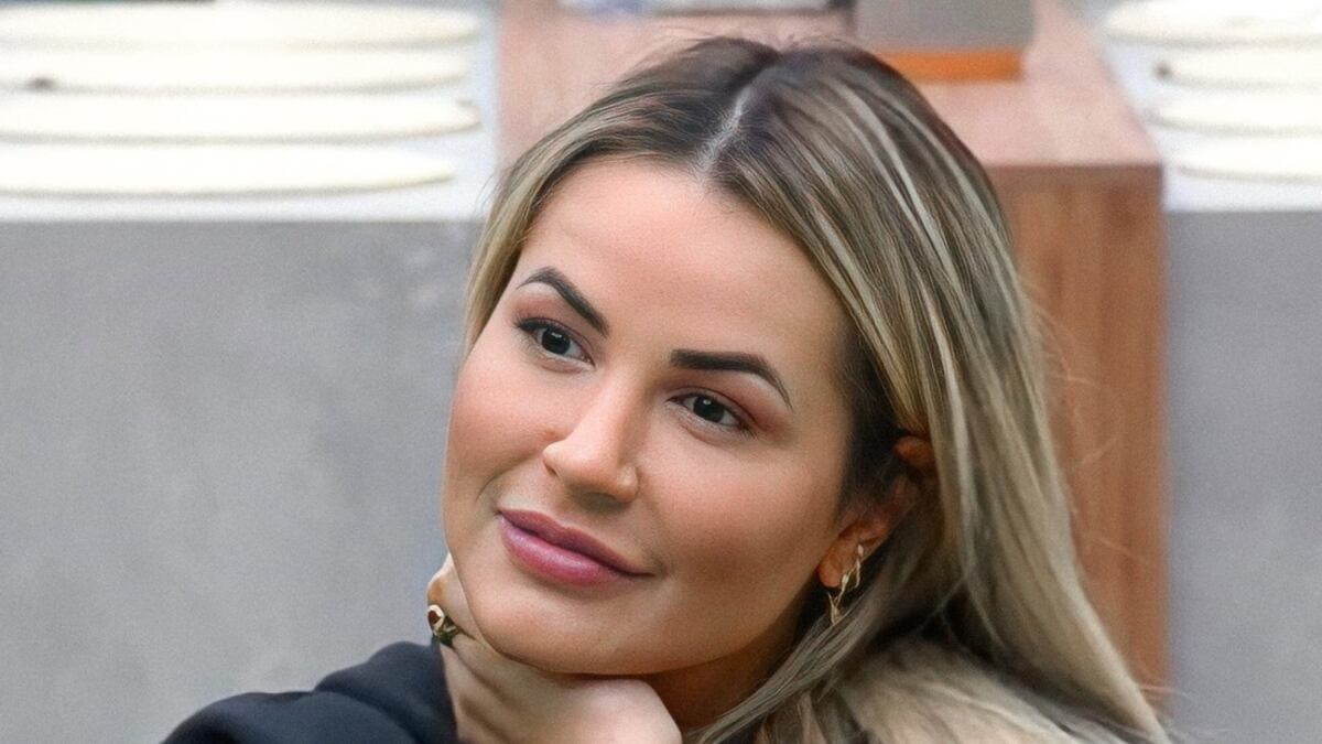 Deolane Bezerra estaria na final de "A Fazenda 14" contra Bárbara Borges