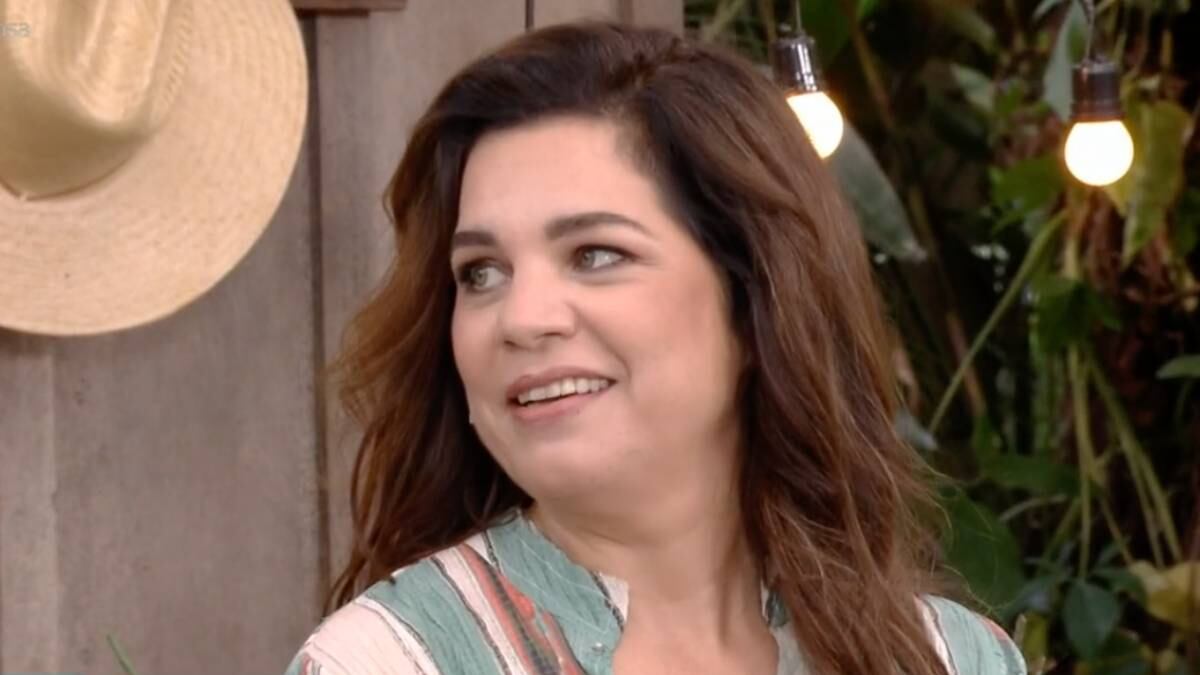 Patrícia Poeta passou por cima do climão envolvendo Isabel Teixeira durante entrevista