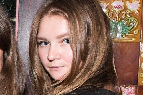 “Não sou uma vigarista” diz a real Anna Delvey de ‘Inventando Anna’