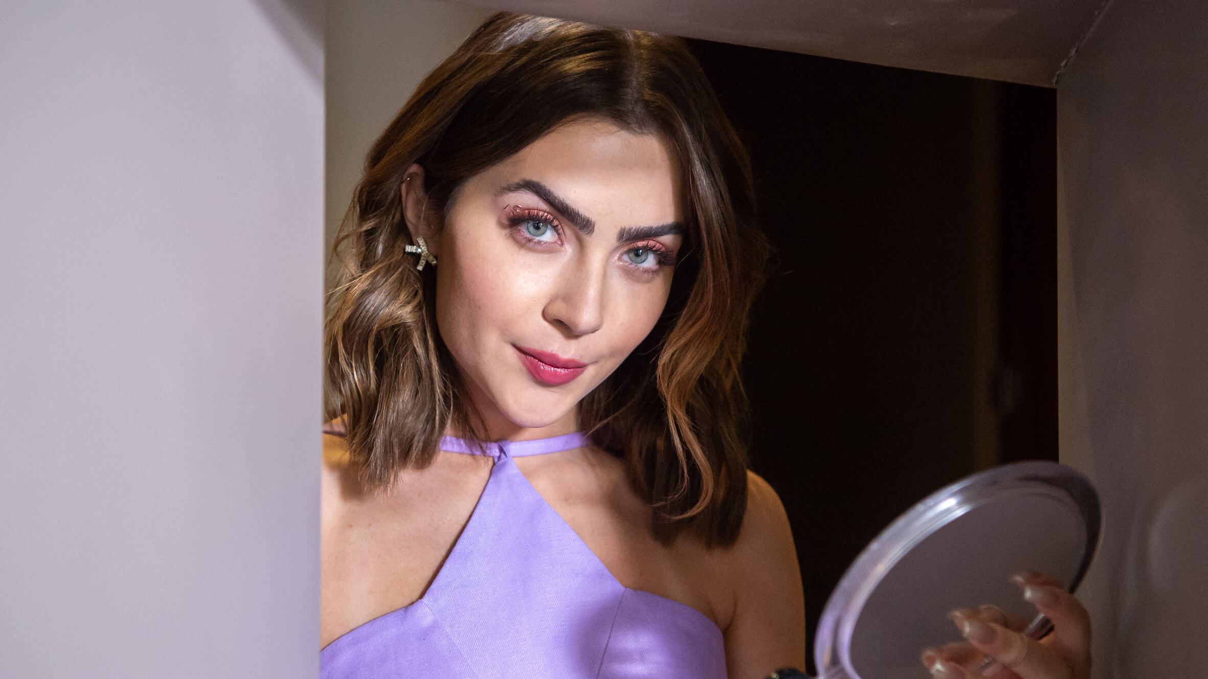 A nova personagem de "Travessia" está em busca da mãe de Chiara (Jade Picon)