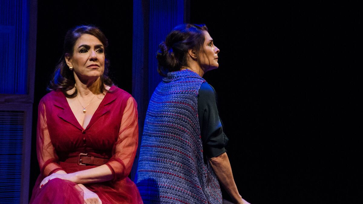 Helena Ranaldi e Martha Meola estreiam peça em São Paulo