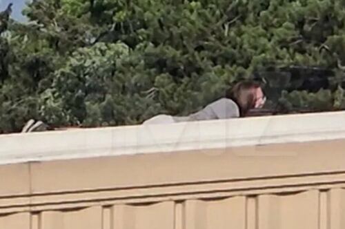 O atirador Thomas Matthew Crooks foi fotografado antes de abrir fogo contra Donald Trump