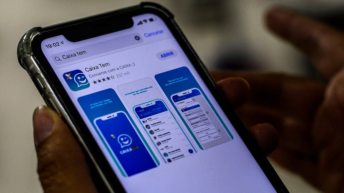 Trabalhadores nascidos em fevereiro podem sacar até R$ 1 mil no FGTS