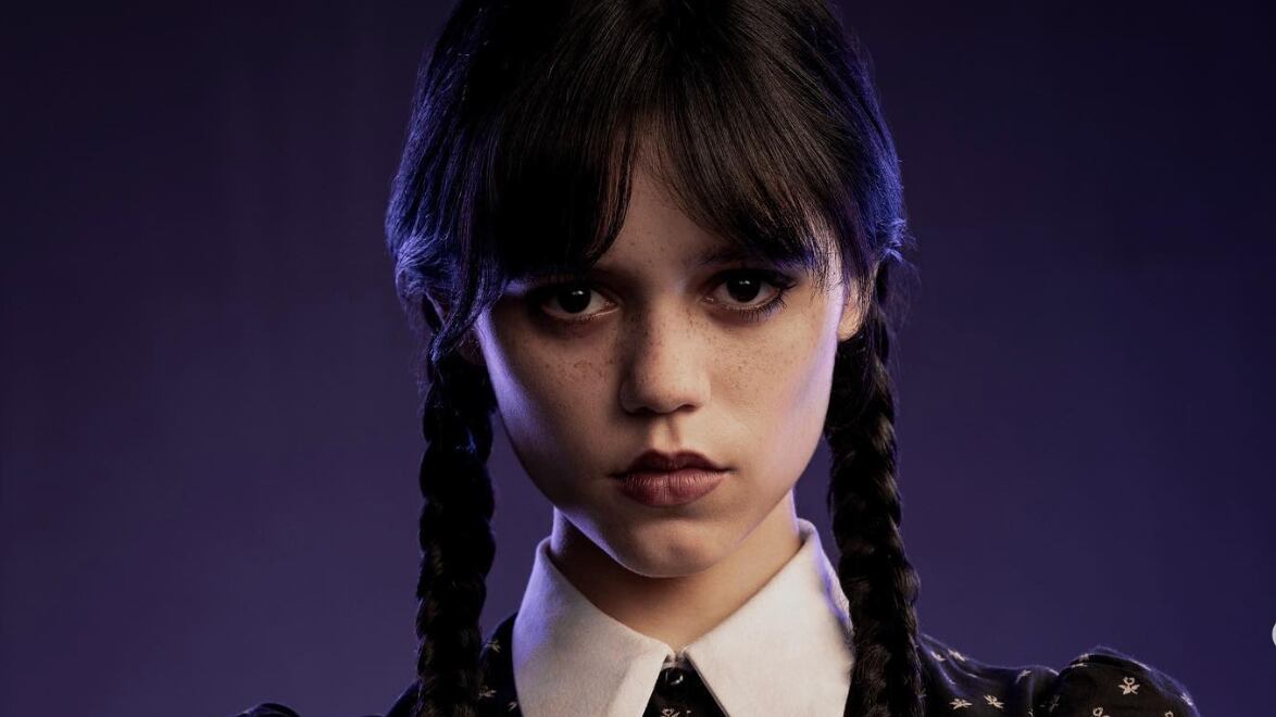 A série terá oito episódios e trará a atriz Jenna Ortega (‘You’ e ‘Pânico 5′) ao lado de Catherine Zeta-Jones e Luis Guzmán que serão os pais de Vandinha, Morticia e Gomez.