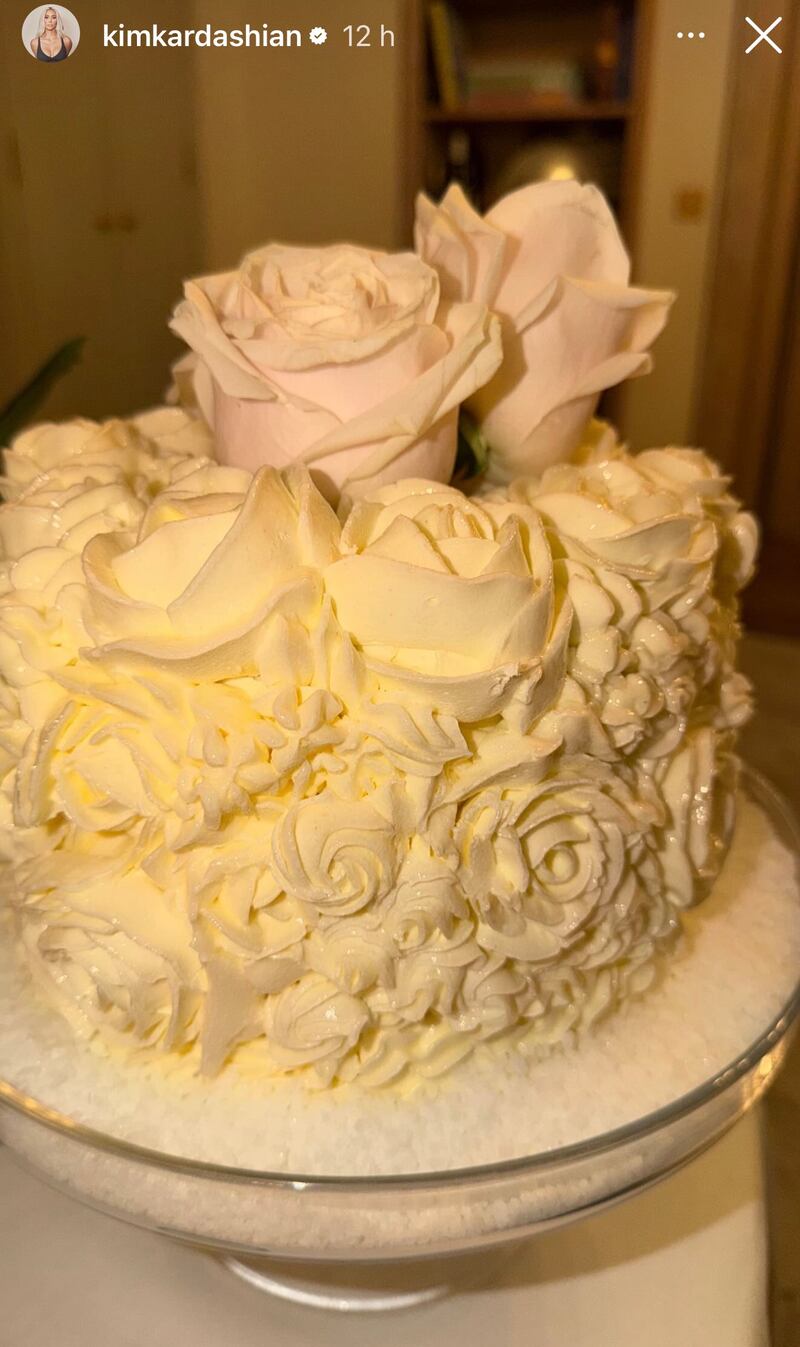 Kim Kardashian festeja su cumpleaños 45