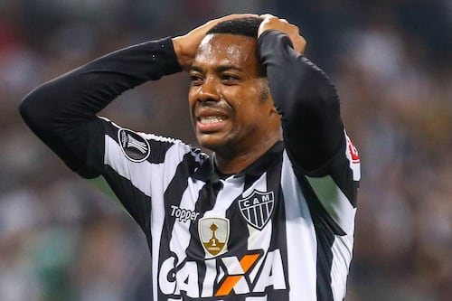 Foi mal, Robinho! Jogador deverá cumprir pena no Brasil por estupro, diz STJ
