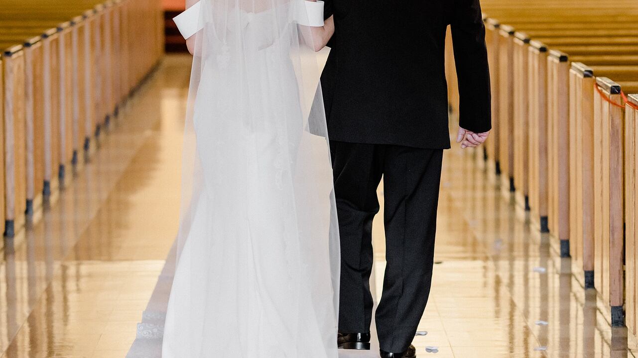 Pai se recusa a levar a filha ao altar