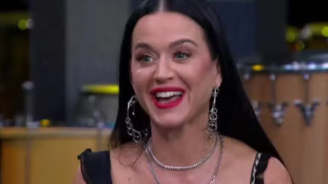 Em passagem pelo Rio de Janeiro, Katy Perry revela que ama os fãs brasileiros