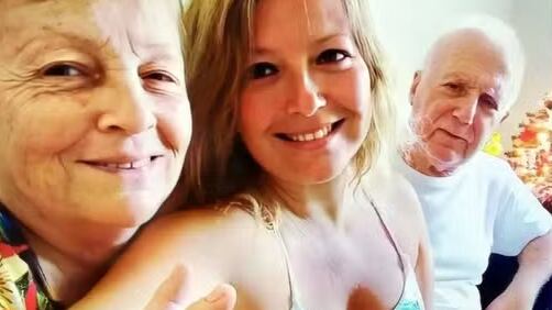 Regininha Poltergeist já teve cinco apartamentos e carros, mas hoje encara um novo recomeço