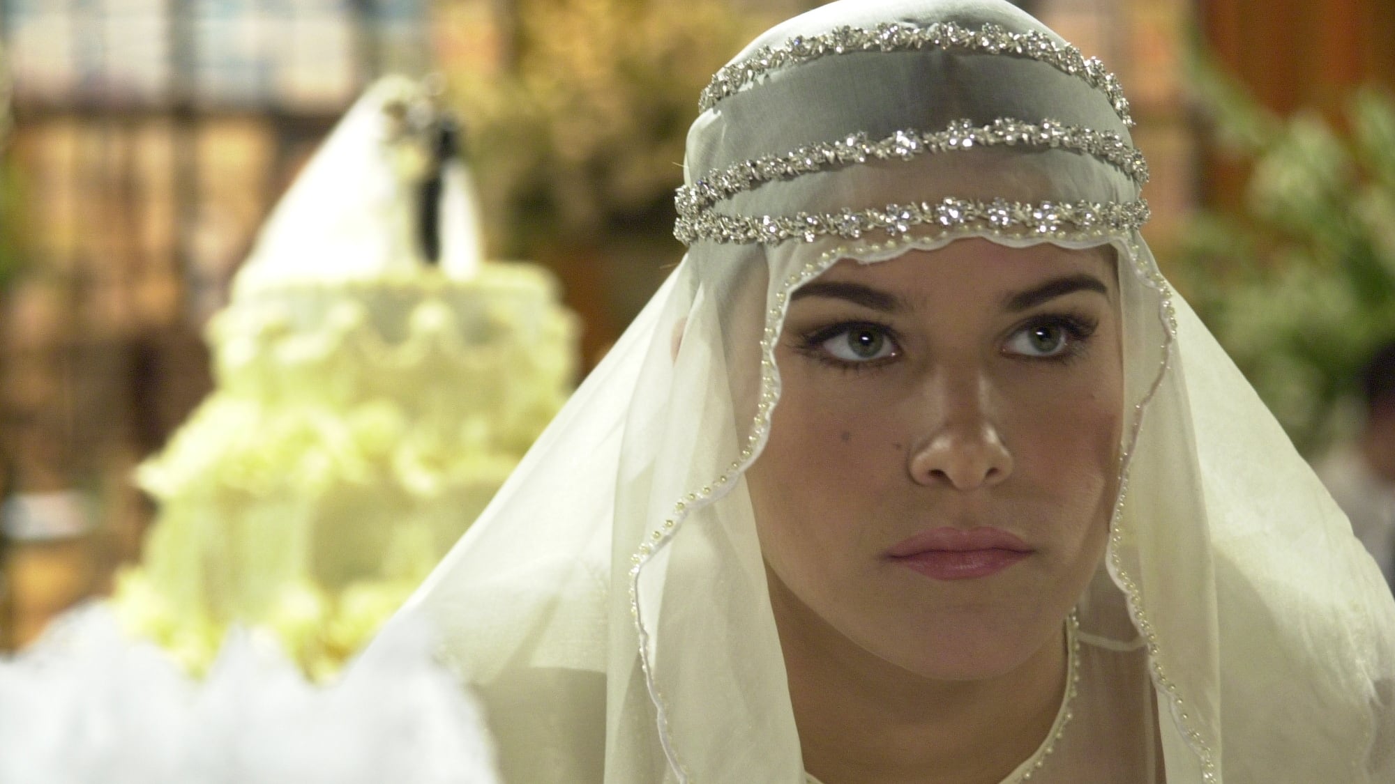 Chocolate com Pimenta: Olga (Pricila Fantin) decide chategear Jezebel (Elizabeth Savalla)