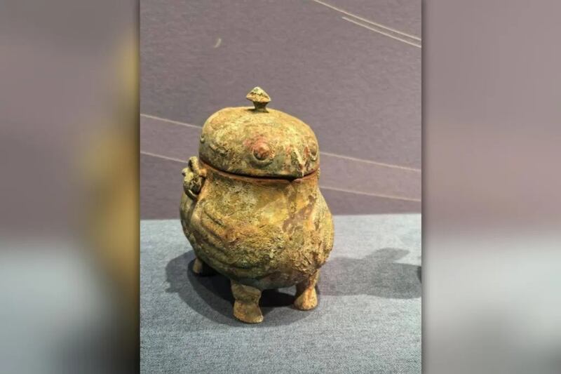 Vasija real de cerámica Foto Instituto de Arqueología de la ciudad de Jinan