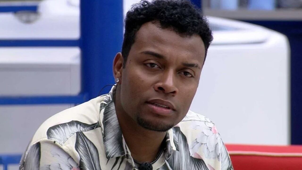 Suspeito de estelionato, o ex-BBB Nego Di foi levado para a Penitenciária Estadual de Canoas (Pecan), no Rio Grande do Sul