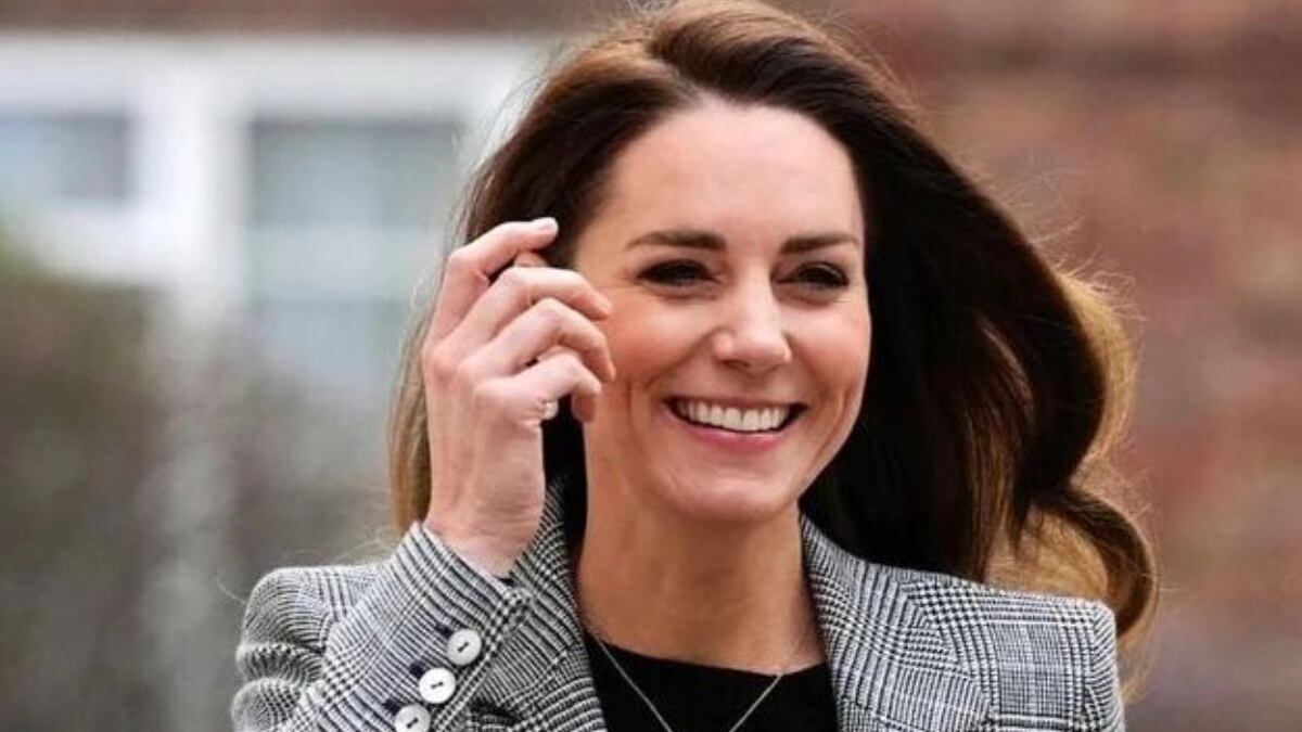 A Rainha Elizabeth II ofereceu à duquesa de Cambridge a Ordem da Família Real.