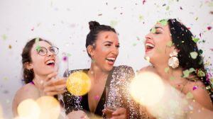 Penteados práticos e estilosos para cair na folia sem complicação