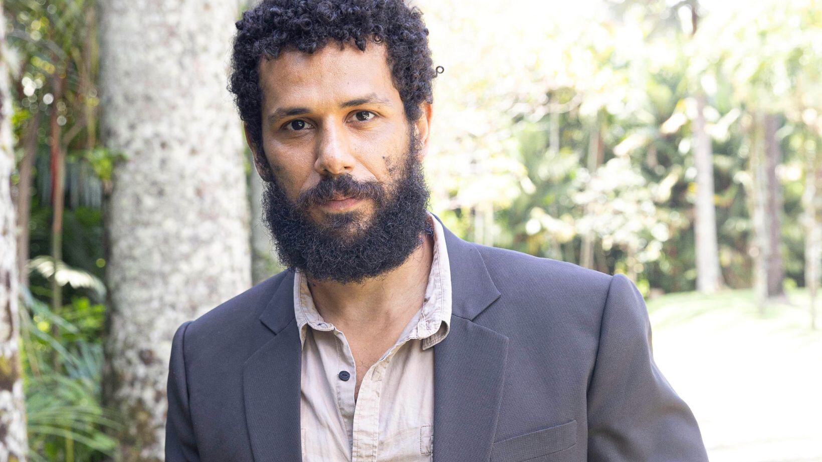 Depois da Dança dos Famosos e de Terra e Paixão, o ator Amaury Lorenzo se prepara para ser protagonista em Volta por Cima, novela substituta de Família é Tudo