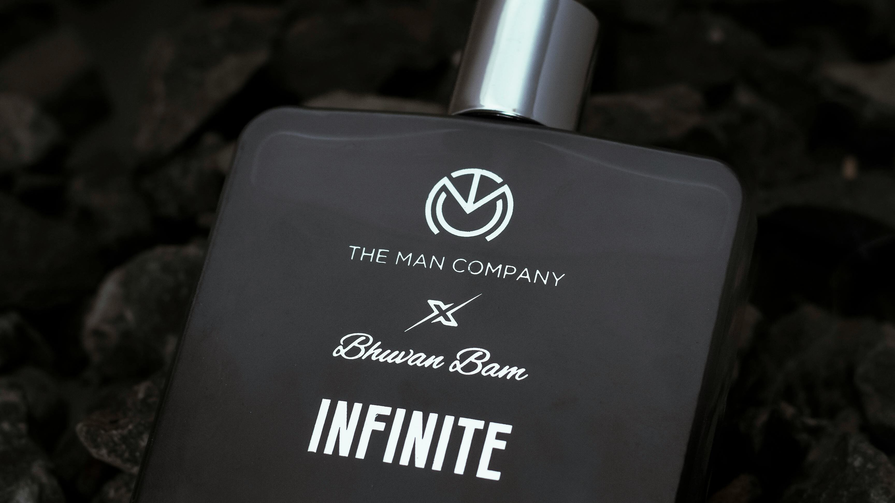 Frasco de perfume Infinite The Many Company