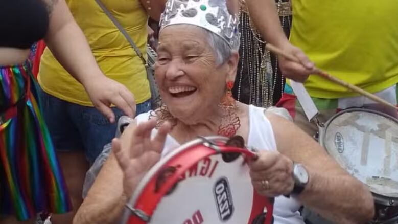 Com carisma e talento, idosa de 93 anos é um dos destaques do carnaval em Jundiaí