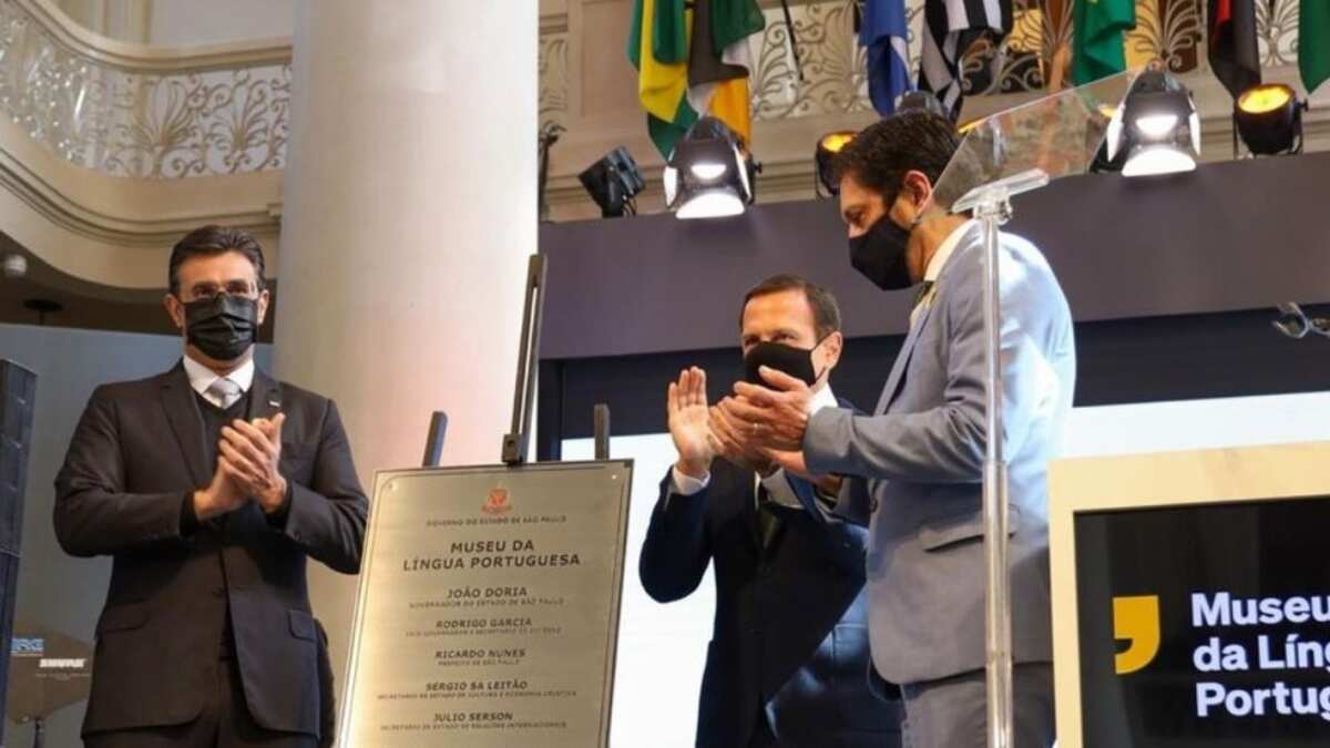Cerimônia de inauguração do Museu da Língua Portuguesa, em SP