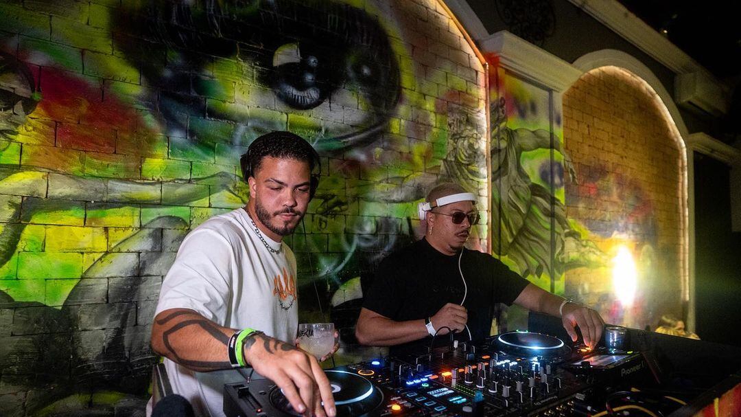 Filho de Ronaldo, Ronald é DJ desde 2012.