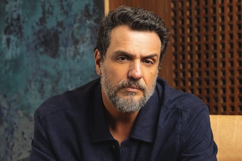 Molina é enterrado como indigente no final de Mania de Você