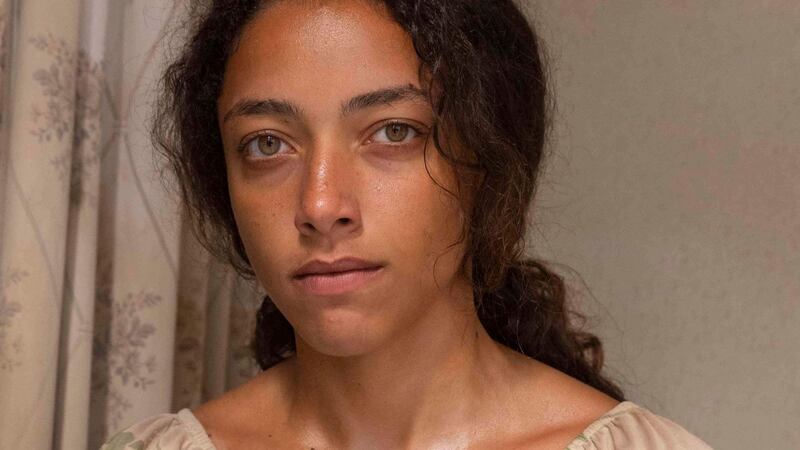 Renascer: Joana vira amiga de Dona Patroa e as duas montam plano para humilhar Egídio