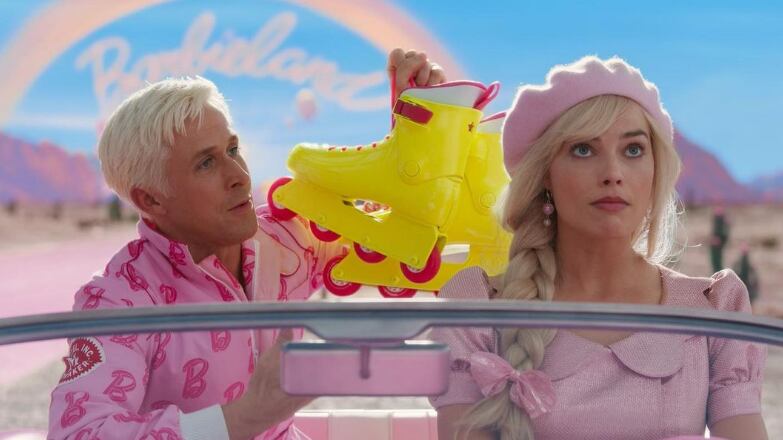 Ryan Gosling e Margot Robbie em cena do filme 'Barbie'
Foto: @ryangoslinguk