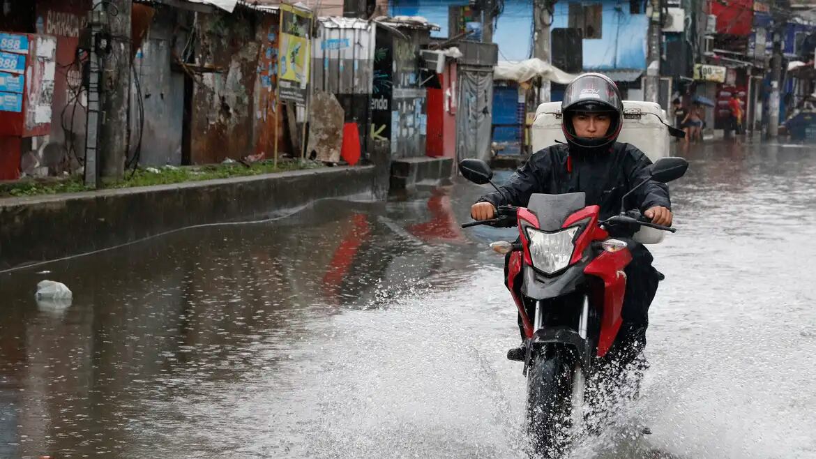 Fortes chuvas tem causado alagamento em várias regiões