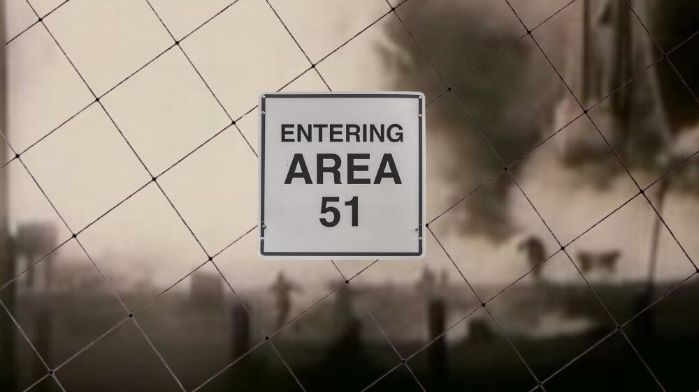 Supuesto ovni en la base de Kapustin Yar (mercuryrapids.co.uk) | Composición