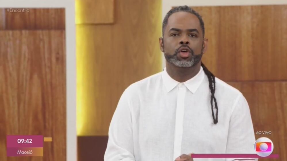 Manoel Soares também dançou axé no "sextou" do Encontro