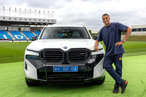 Real Madrid é ‘elétrico’ e de ‘luxo’: os jogadores ‘merengues’ ganham de presente os melhores modelos BMW