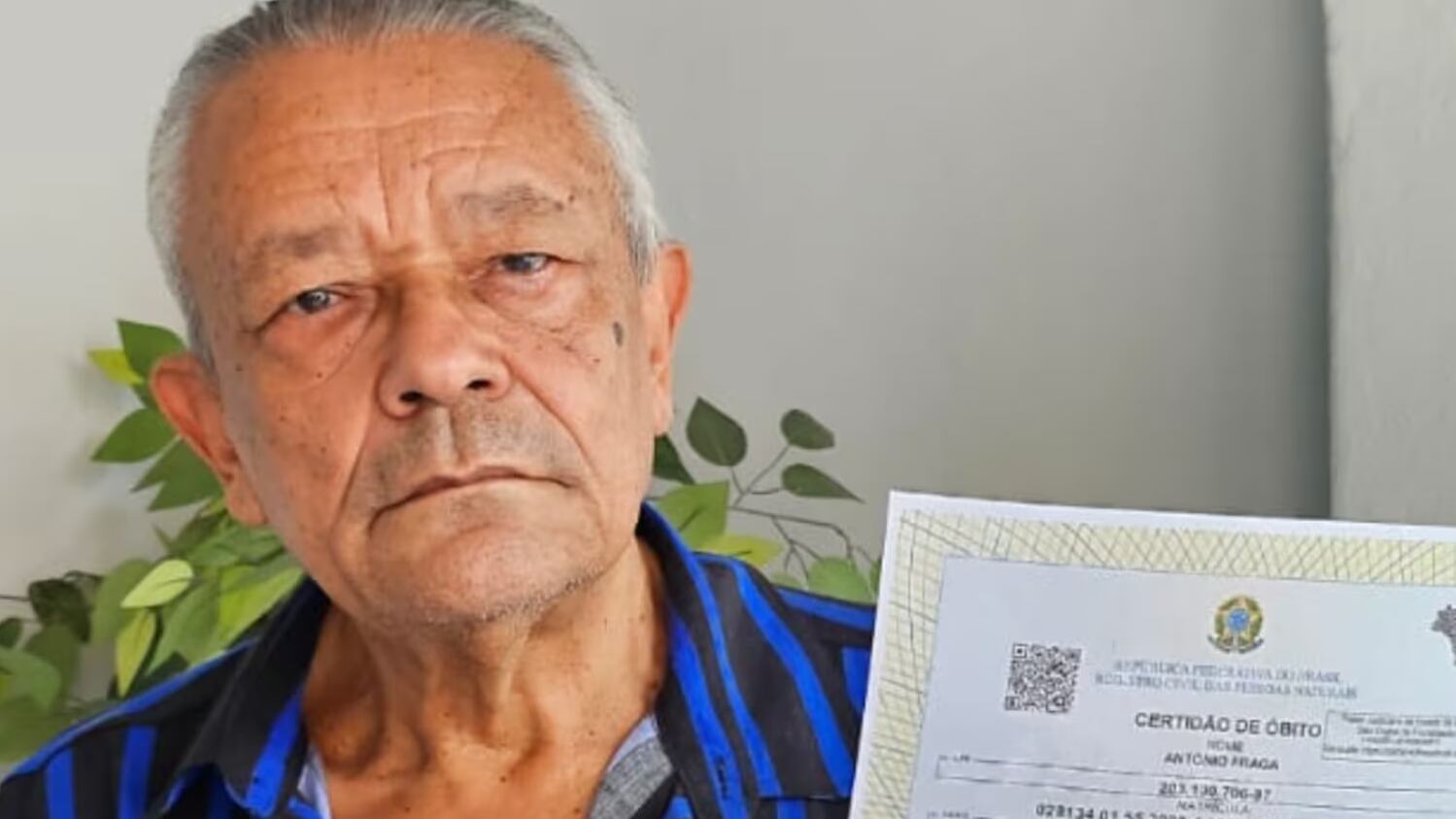 Aposentado tem identidade roubada, é declarado morto e descobre filhos que nunca teve