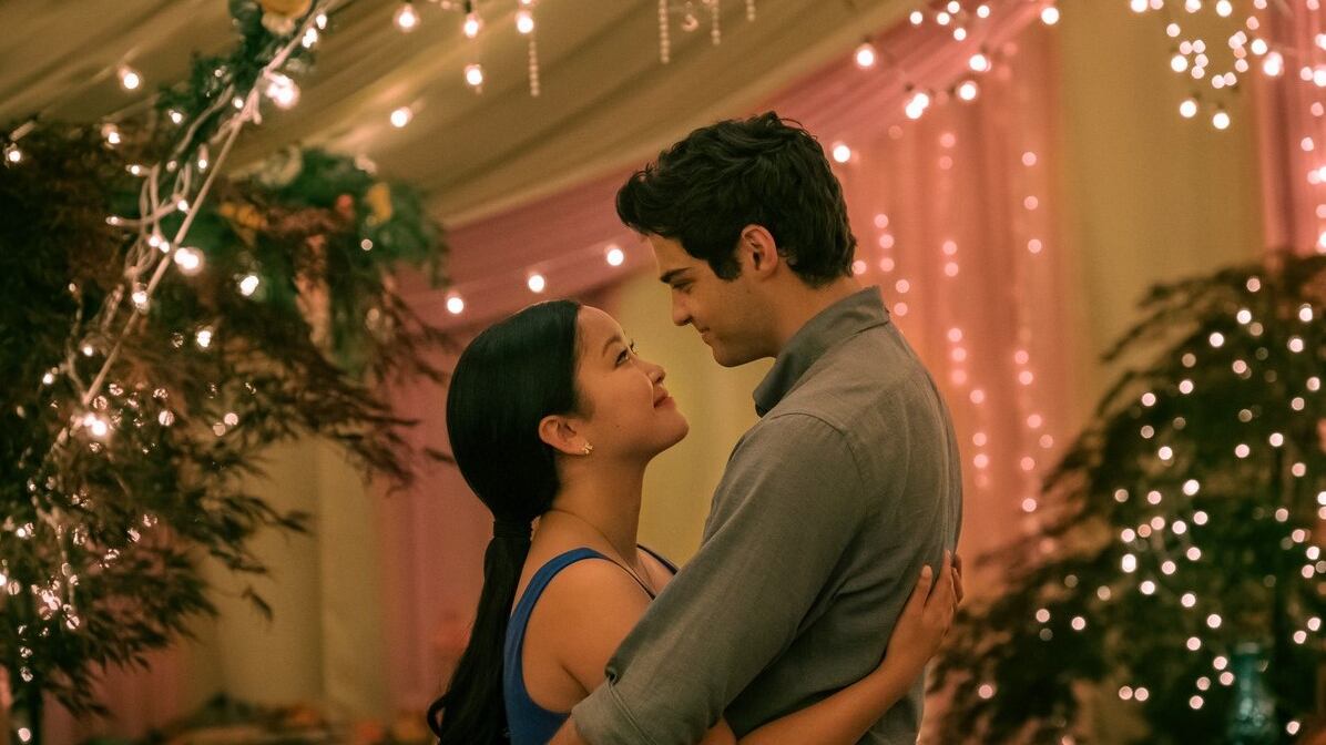 Cena do filme "Para Todos os Garotos 3: Agora e Para Sempre".