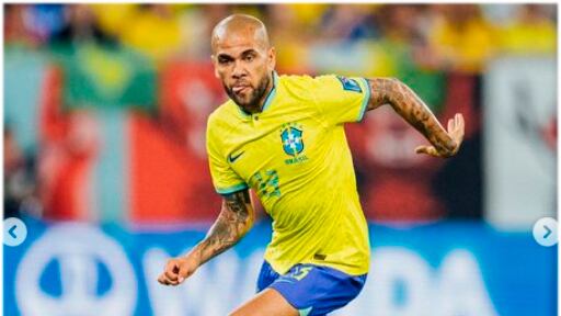 Dani Alves em jogo da Seleção Brasileira
