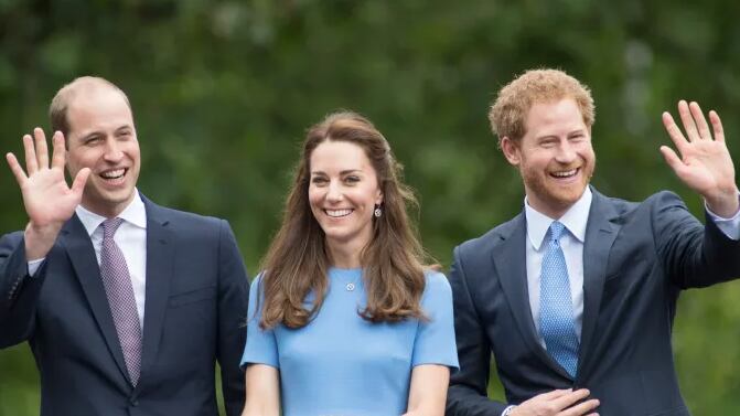 Príncipe William, Príncipe Harry, Kate Middleton
(Foto de Jeff Spicer/Getty Images)