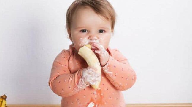 Como começar a introdução alimentar do bebê - Foto: Reprodução