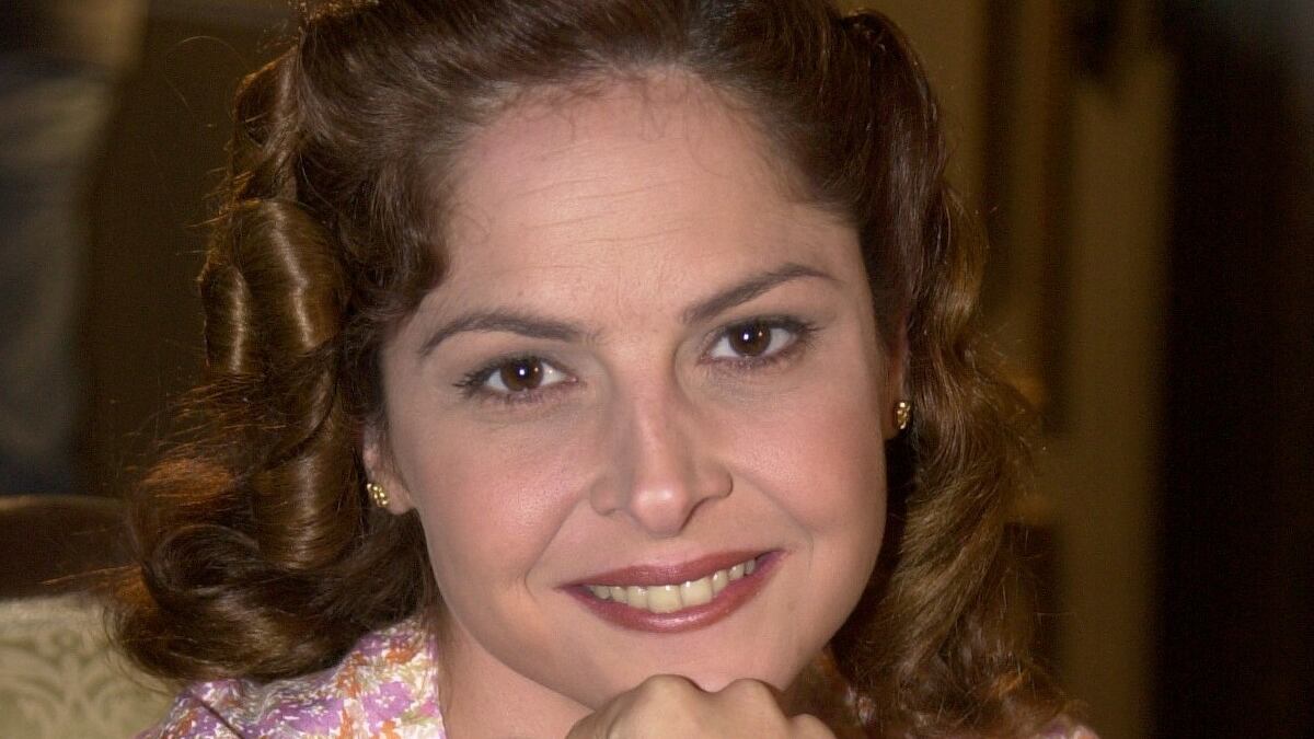 Drica Moraes interpreta a manicure Márcia em "Chocolate com Pimenta"