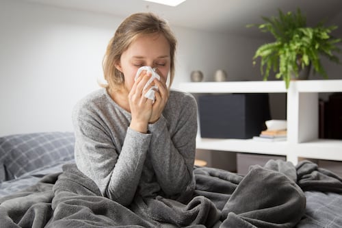 Covid-19, gripe ou ‘flurona’? Entenda os sintomas de cada uma delas