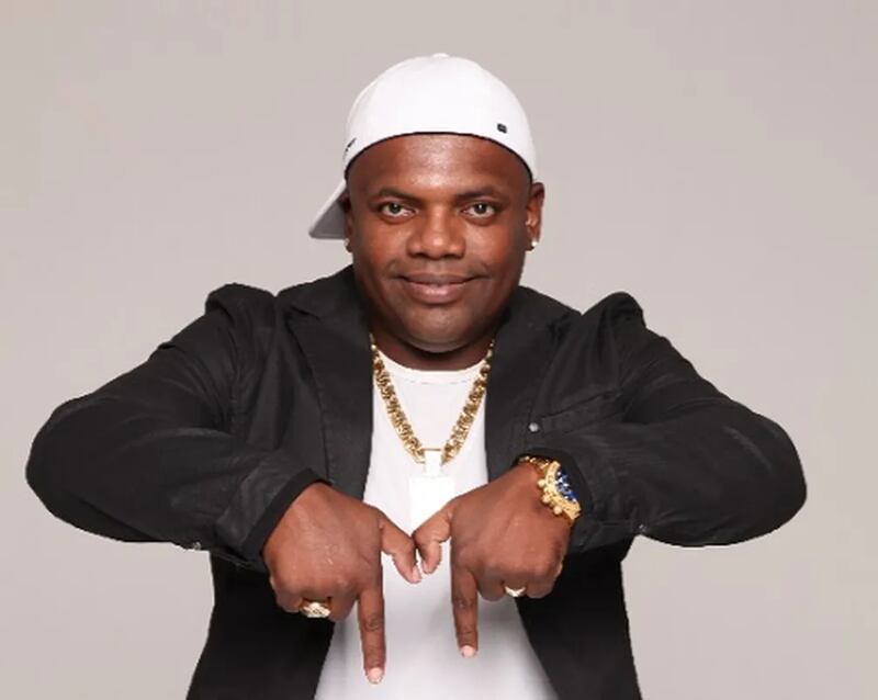 Famosos usam as redes sociais para se despedir de MC Marcinho