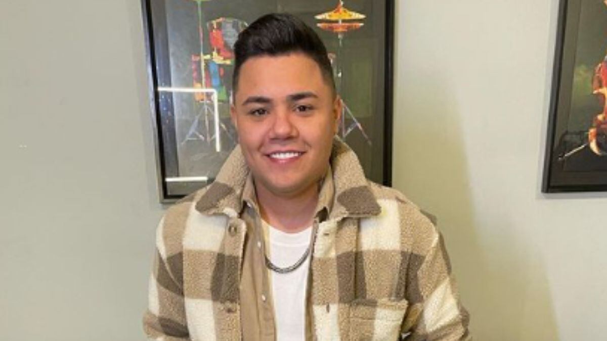 Avião de Felipe Araújo arremete duas vez por mau tempo