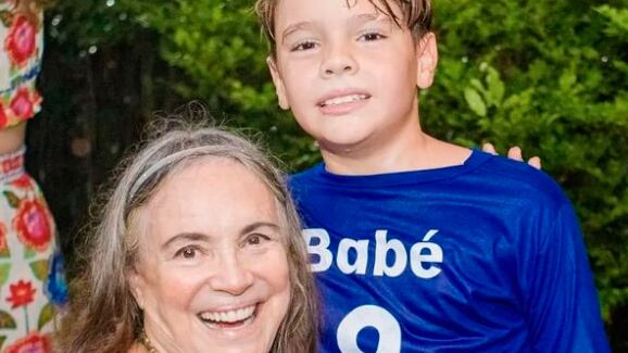 Regina Duarte no aniversário do neto