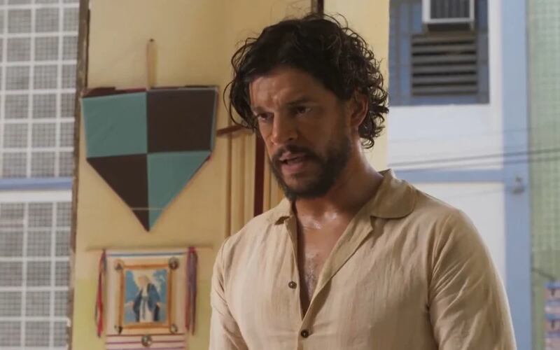 Personagem de Pedro Lamin em "Mar do Sertão" sai da cadeia