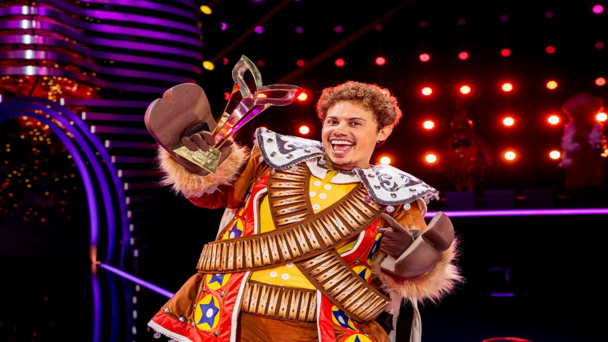 O ator Silvero Pereira negocia entrada no elenco da novela Garota do Momento