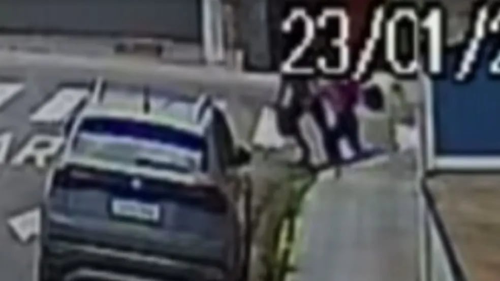 Fisioterapeuta reage a assalto e é baleada