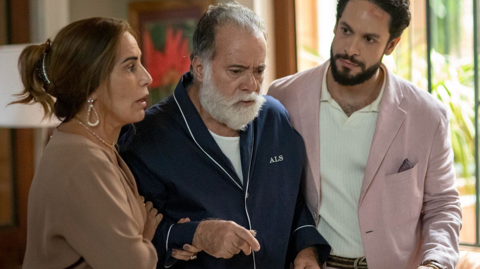 Terra e Paixão: Depois quase morrer, Antônio fica com receio de chá calmante