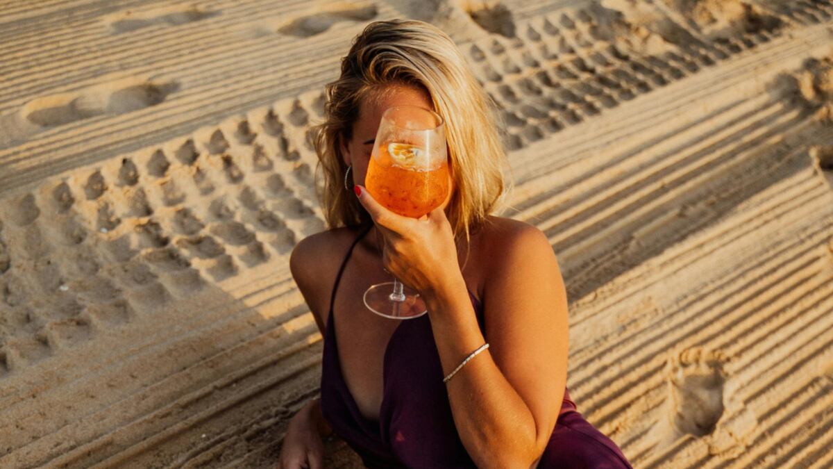 Tinte 'Aperol Spritz' la nueva tendencia de cabello que está arrasando esta temporada