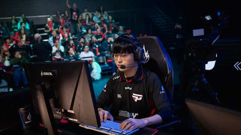 PaiN vence na sexta e no sábado e fica líder isolada na competição.