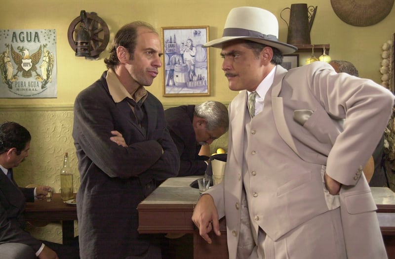 Chocolate com Pimenta: Sebastian (Tarcísio Filho) vai ameaçar Celina (Samara Felippo)