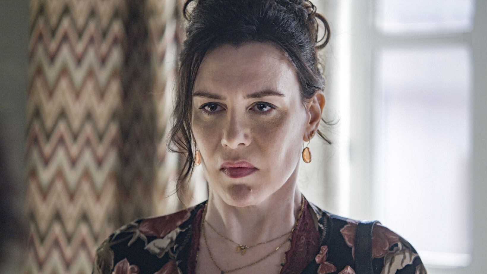 Remake de Elas por Elas: Renée (Maria Clara Spinelli) vai se apaixonar na novela da Globo