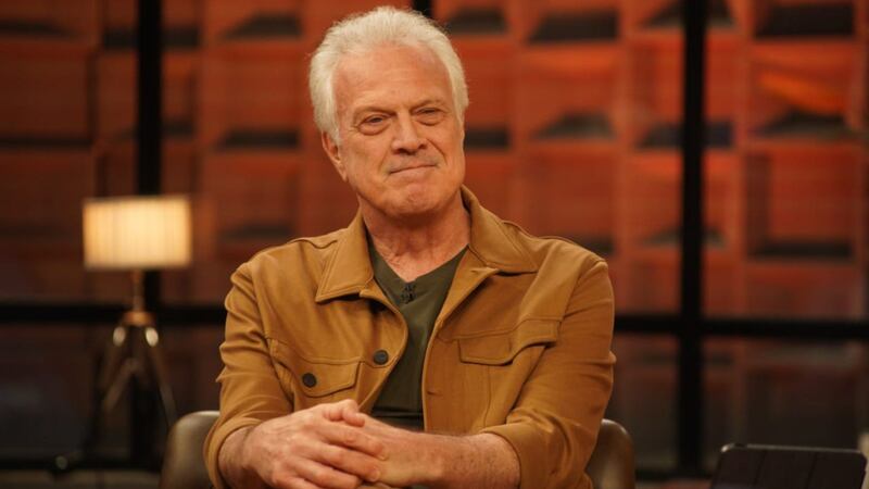 Pedro Bial se emociona ao ver mais de 30 participantes do BBB na plateia da 8ª temporada do Conversa com Bial